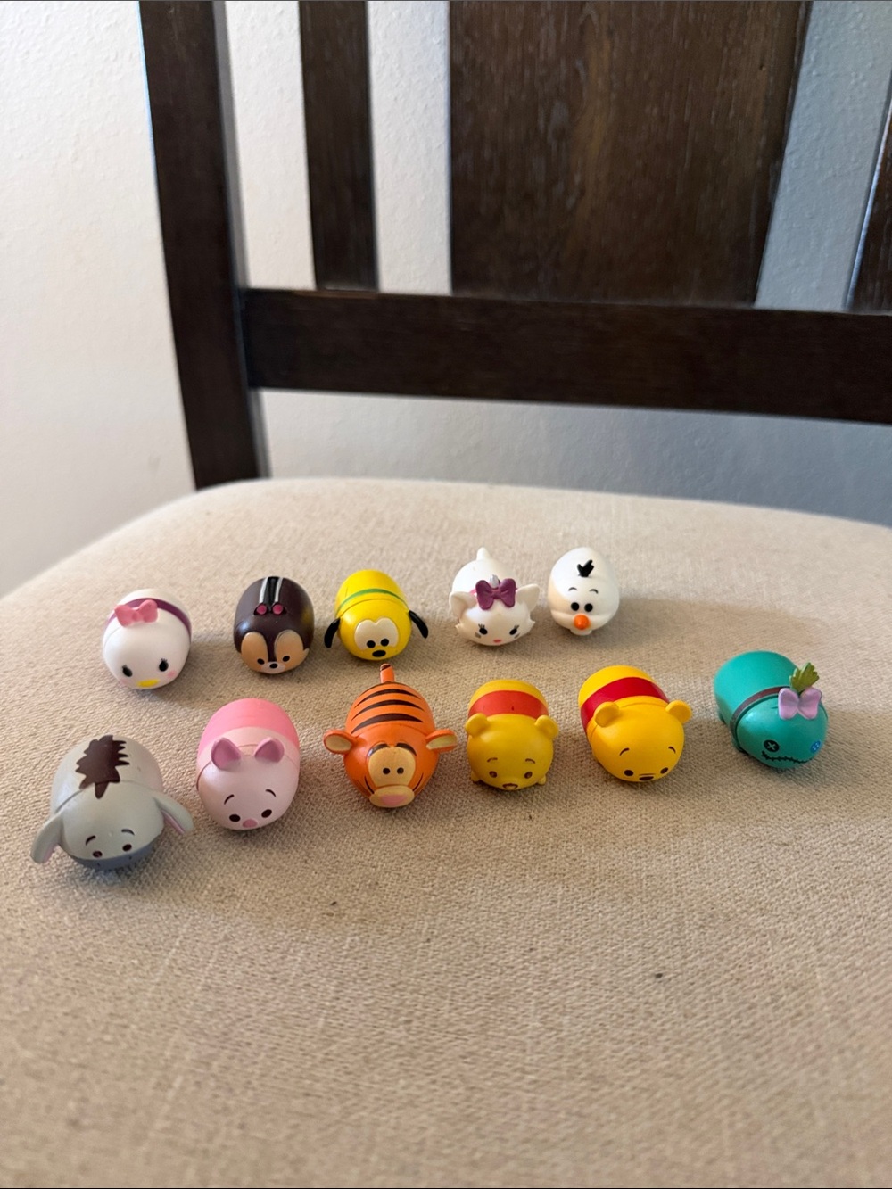 Disney Tsum Tsum Characters Assorted Set of 11 Winnie the Pooh Olaf Daisy - Picture 1 of 5